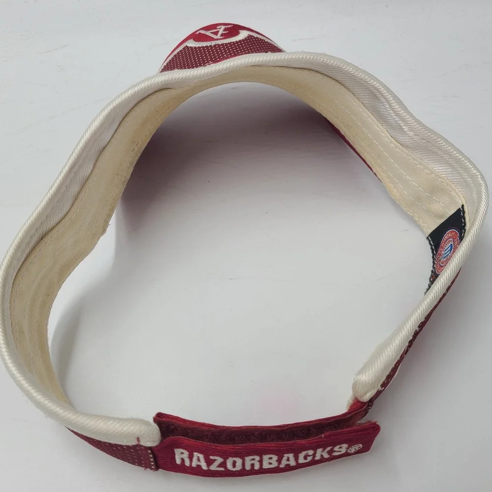 Arkansas Razorbacks Visor Hat Adjustable Starter Red White NCAA University Men‎